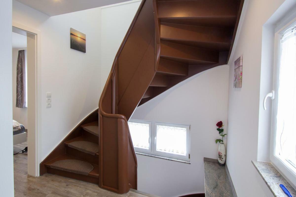 Ferienhaus An Der Burg Namedy أندرناخ المظهر الخارجي الصورة